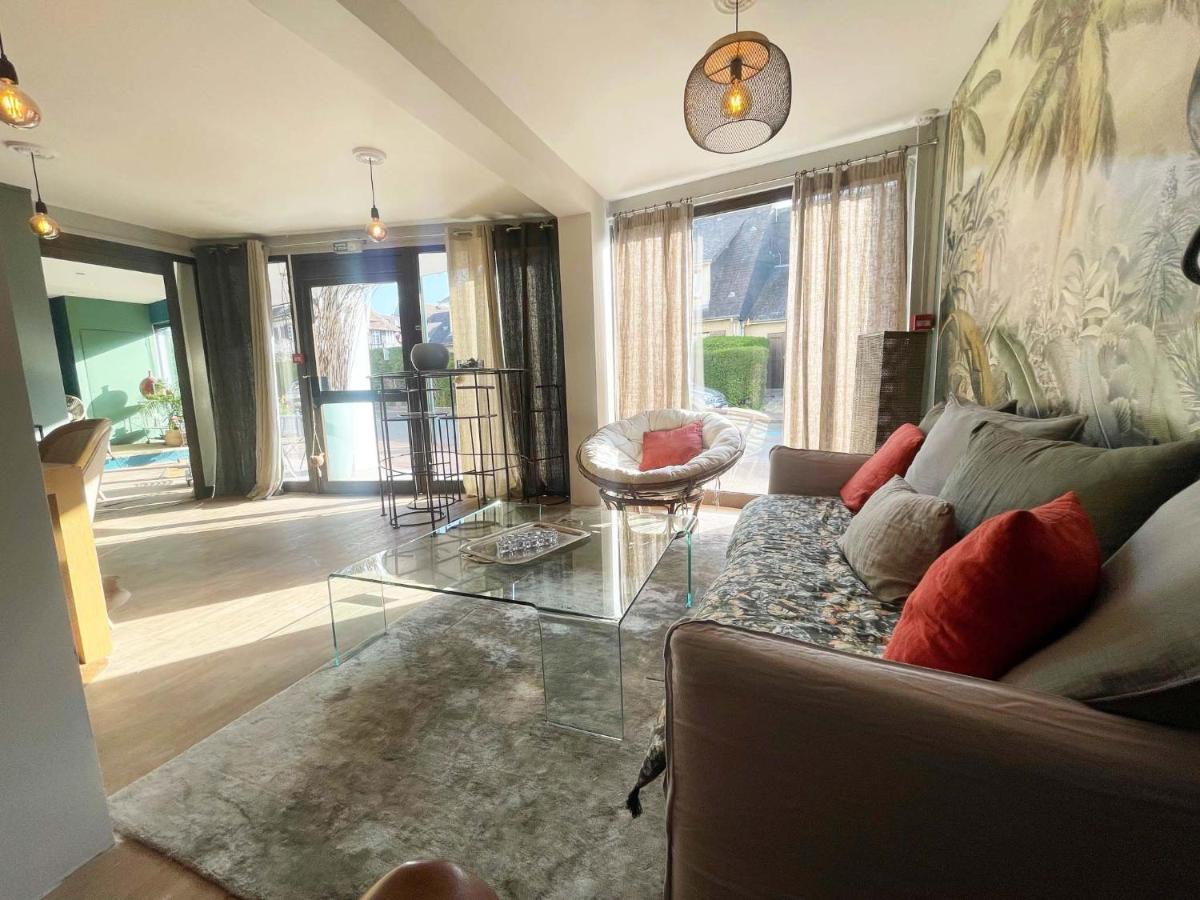 La Des Fleurs Bed & Breakfast